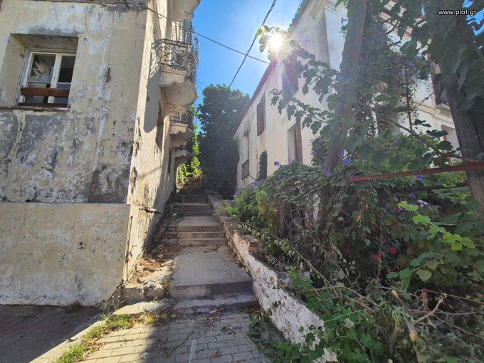 Ξενοδοχείο 933 τ.μ. προς πώληση, Λουτρά Αιδηψού