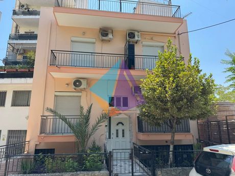 Συγκρότημα διαμερισμάτων 319τ.μ. για πώληση-Λεωφ. πατησίων - λεωφ. αχαρνών » Τρεις γέφυρες