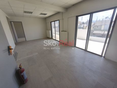 Office 200sqm for rent-Center
