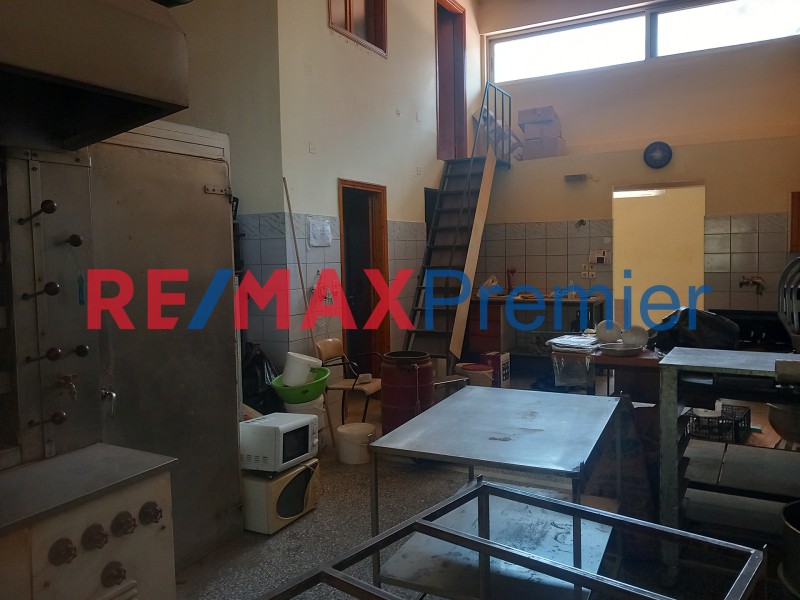Κατάστημα 115 τ.μ. πρός ενοικίαση, Ν. Ιωαννίνων, Ανατολή