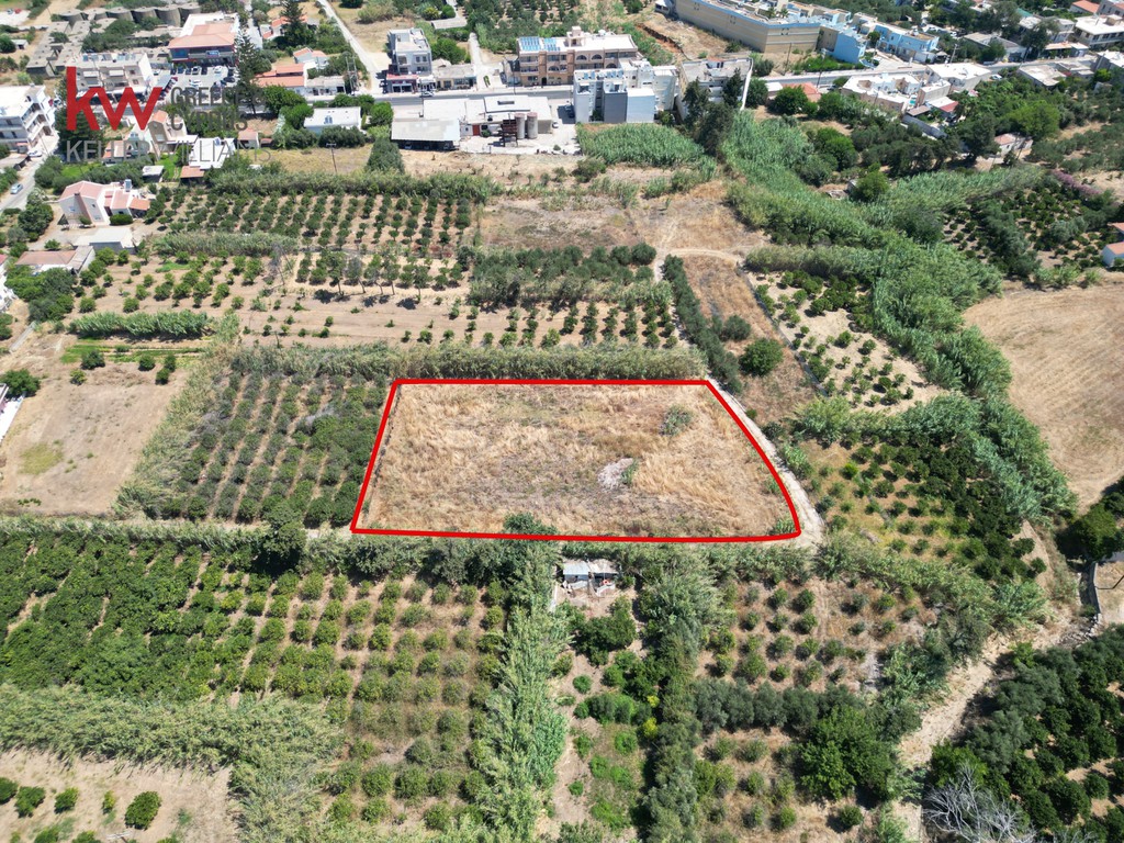 Οικόπεδο 2.210 τ.μ. προς πώληση, Μάλεμε