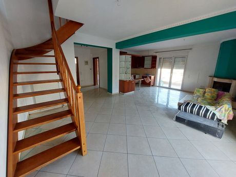Loft 180sqm for sale-Efkarpia » Center