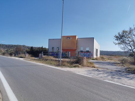 Business bulding 948sqm for sale-Sithonia » Agios Athanasios
