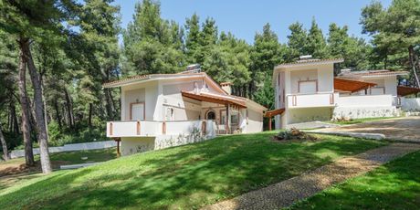 Hotel 395sqm for sale-Kassandra » Filakes Xenofonta