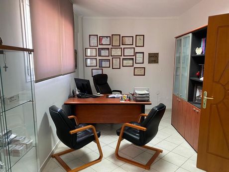Business bulding 68sqm for sale-Migdonia » Melissochori