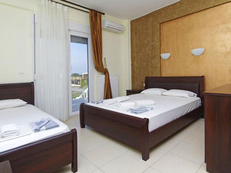 Hotel 729sqm for sale-Paralia » Kallithea