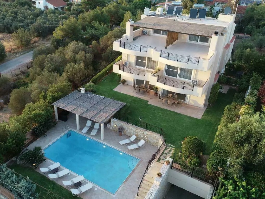 Βίλλα 680 τ.μ. πρός πώληση, Αττική - Υπόλοιπο, Παλαιά Φώκαια
