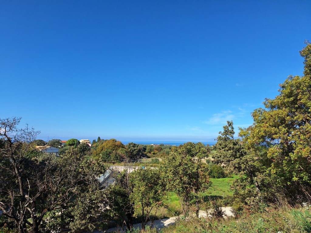 Οικόπεδο 2.470 τ.μ. προς πώληση, Θινάλιο