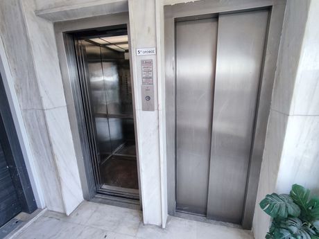 Γραφείο 142 τ.μ. πρός ενοικίαση