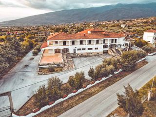 Ξενοδοχείο 2.700 τ.μ. για πώληση
