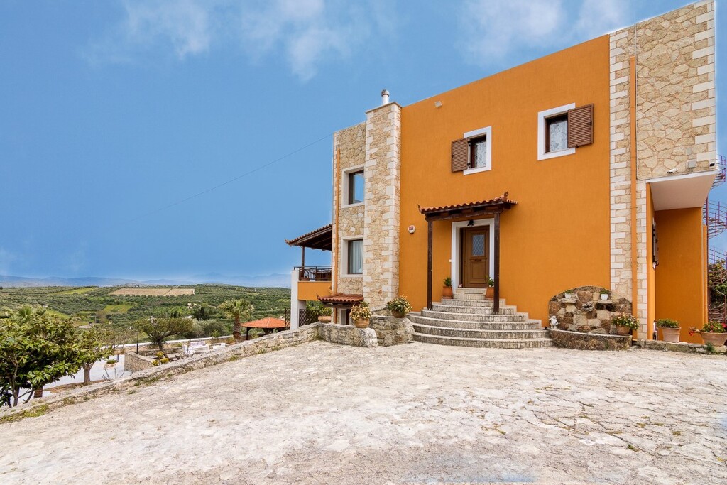 Βίλλα 410 τ.μ. πρός πώληση, Ν. Ηρακλείου, Νίκος Καζαντζάκης