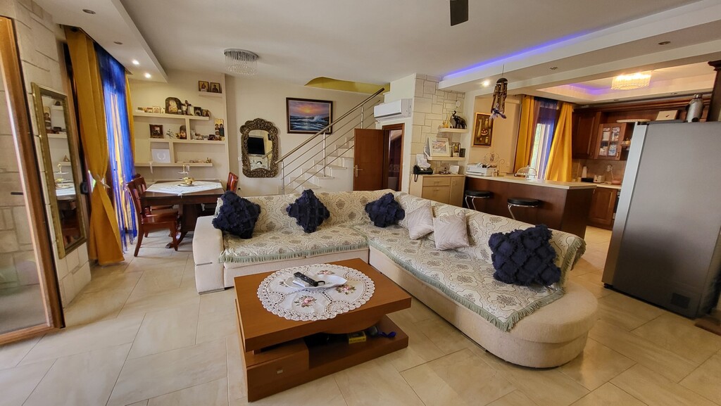 Loft 135 τ.μ. προς πώληση, Νέα Σκιώνη