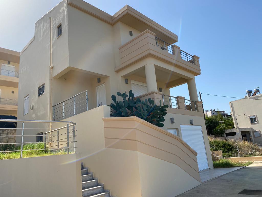 Μεζονέτα 200 τ.μ. προς πώληση, Καντέρης