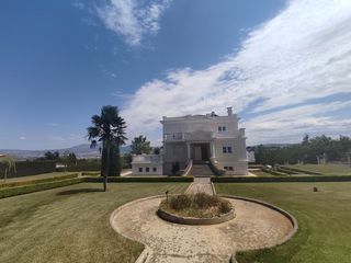 Βίλλα 930 τ.μ. για πώληση