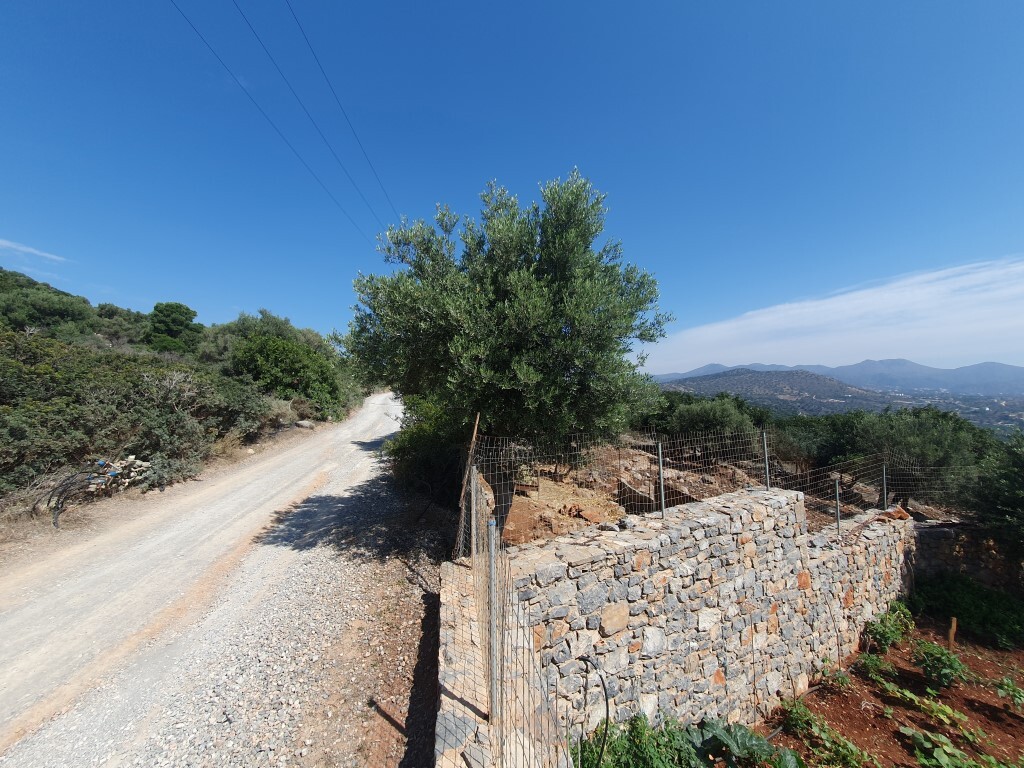 Οικόπεδο 4.045 τ.μ. προς πώληση, Ρούσα Λίμνη
