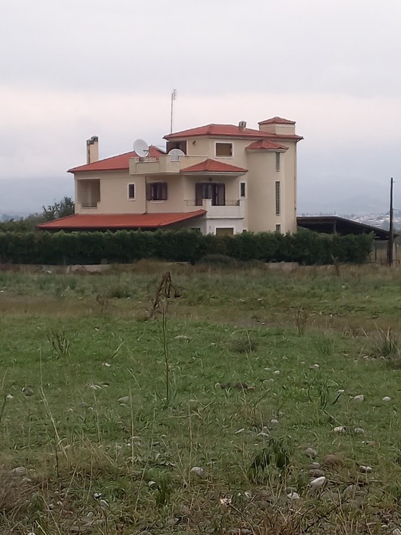 Μονοκατοικία 365 τ.μ. προς πώληση, Λουτρά Υπάτης