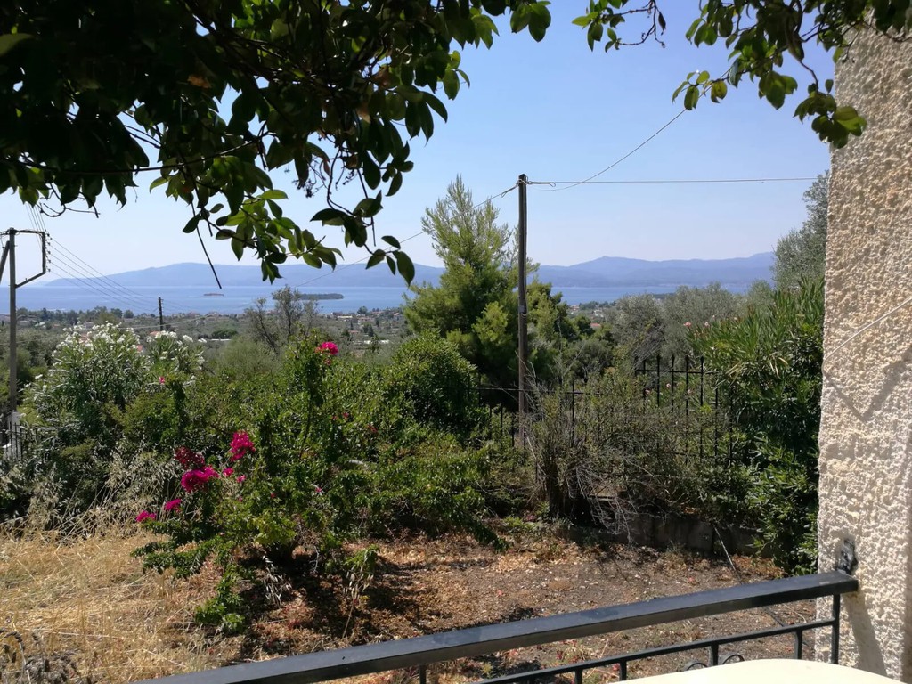 Μονοκατοικία 98 τ.μ. προς πώληση, Μαγούλα Ερέτριας