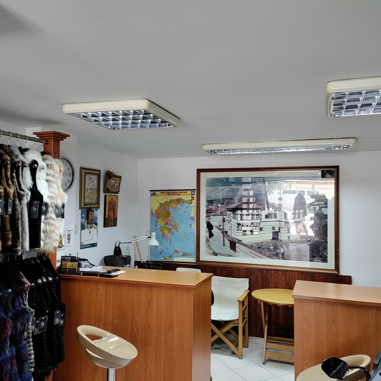 Επιχειρηματικό κτίριο 100 τ.μ. προς πώληση, Πλατεία Βάθης