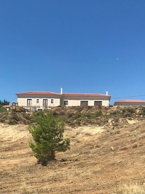Μονοκατοικία 211 τ.μ. προς πώληση, Κέντρο Βαρνάβα