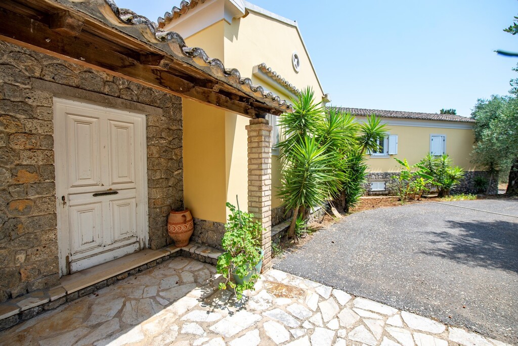 Βίλλα 305 τ.μ. πρός πώληση, Ν. Κέρκυρας, Κέρκυρα