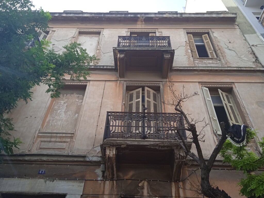 Κτίριο 650 τ.μ. προς πώληση, Πλατεία Κουμουνδούρου