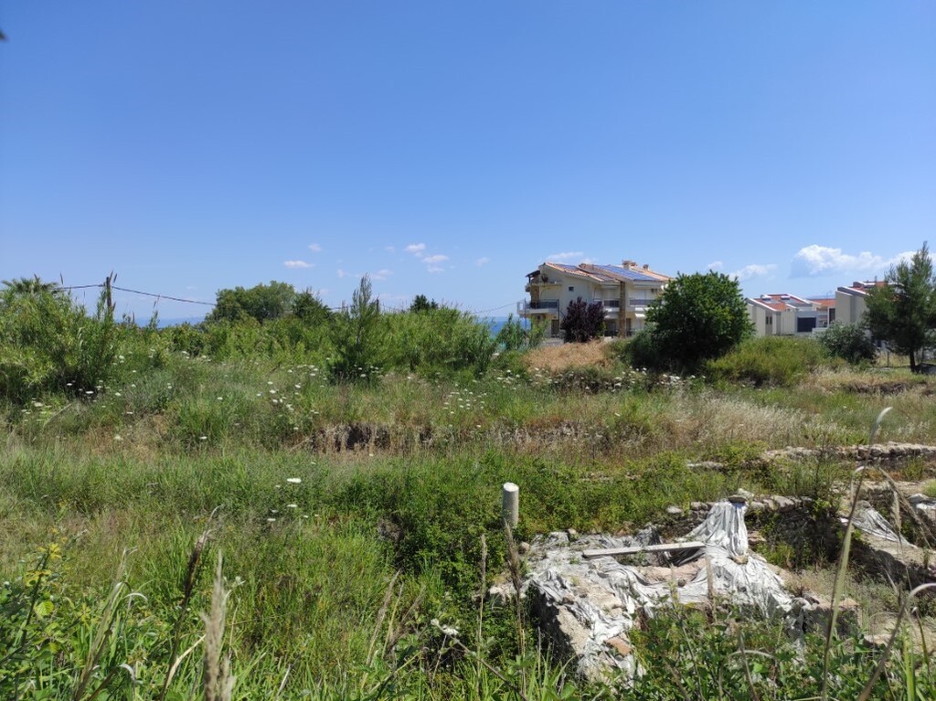 Οικόπεδο 2.200 τ.μ. προς πώληση, Πολύχρονο