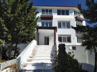 Μεζονέτα 300 τ.μ. προς πώληση