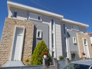 Μεζονέτα 250 τ.μ. προς πώληση