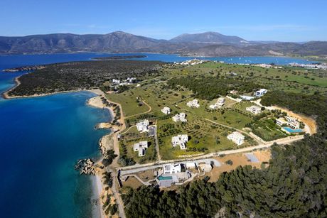 Land plot 14.000sqm for sale-Kranidi » Ververouda