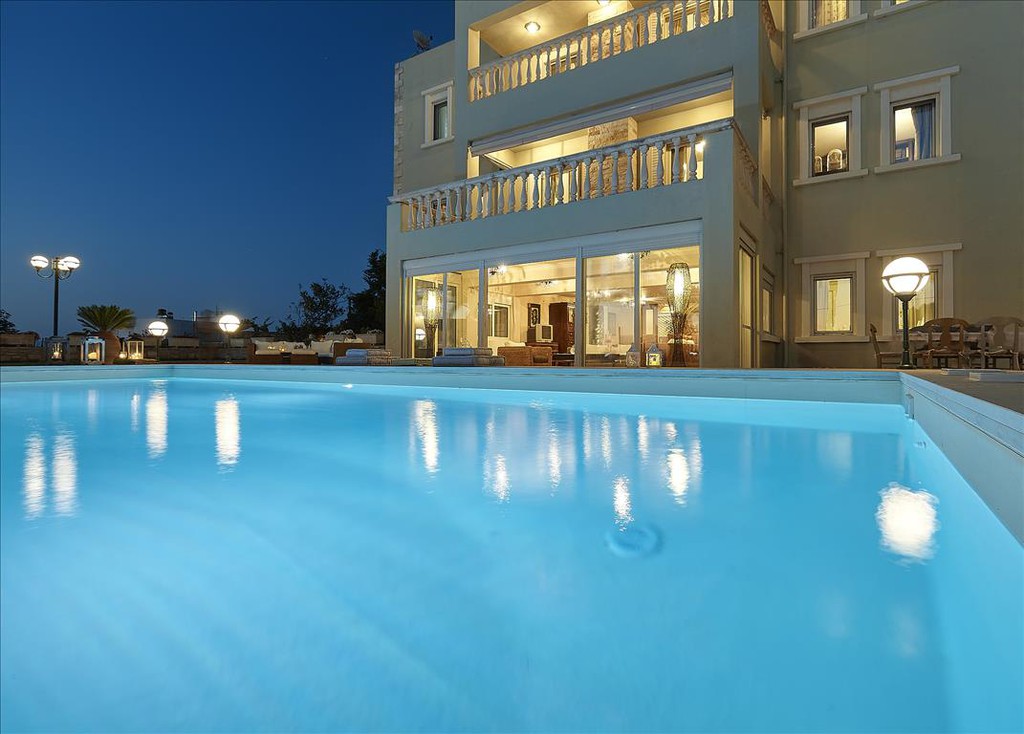 Βίλλα 590 τ.μ. πρός πώληση, Ν. Ηρακλείου, Γούβες