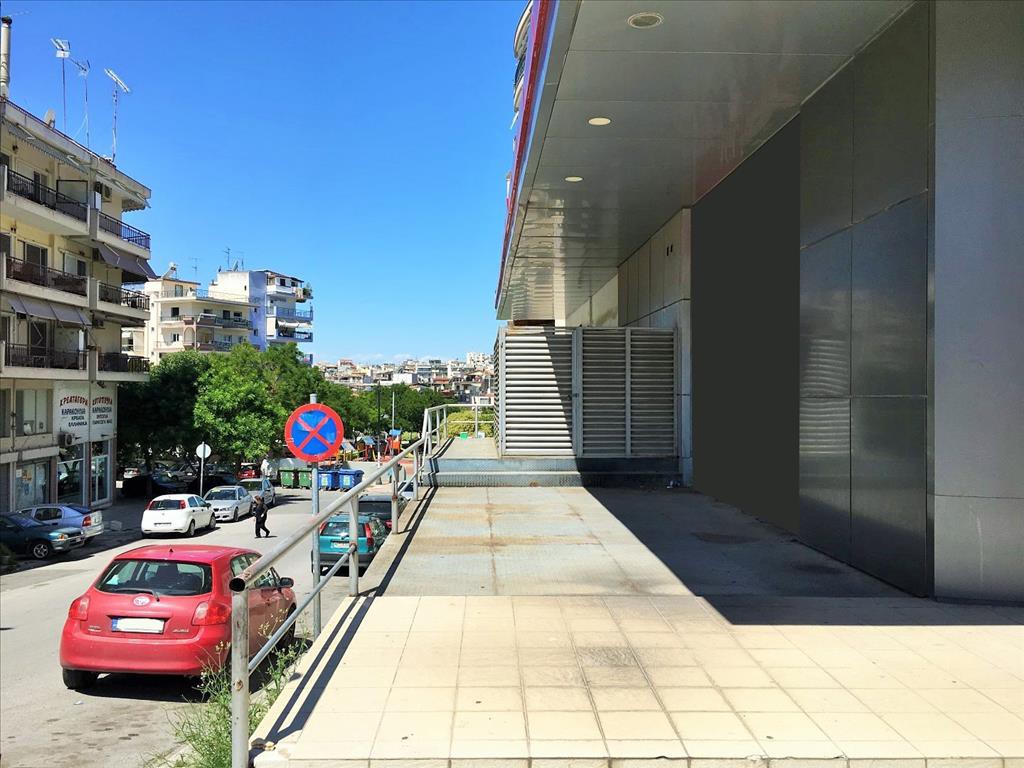 Επιχειρηματικό κτίριο 4.944 τ.μ. προς πώληση, Άνωθεν Ασύλου