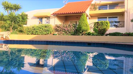 Villa 350sqm for sale-Nea Alikarnassos » Prassas