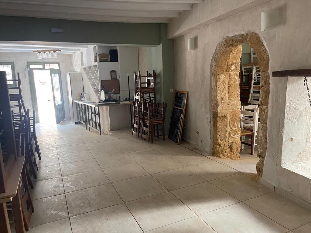 Επαγγελματικό 258 τ.μ. προς πώληση, Παχιανά