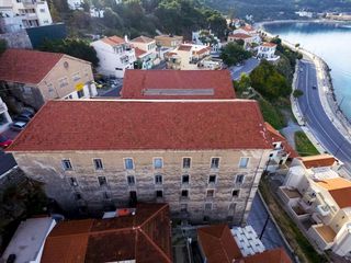 Επιχειρηματικό κτίριο 5.500 τ.μ. για πώληση, Ν. Σάμου, Σάμος-thumb-2