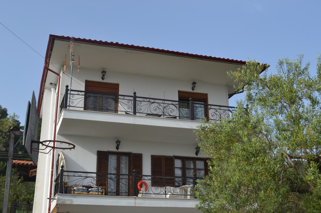 Μονοκατοικία 150 τ.μ. προς πώληση, Μόλες Καλύβες