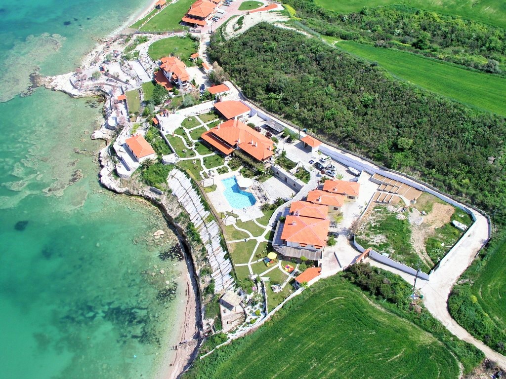 Ξενοδοχείο 1.300 τ.μ. προς πώληση, Λιμάνι Σταγείρων - Ακάνθου
