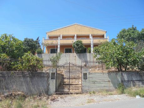 Μονοκατοικία 320 τ.μ. προς πώληση