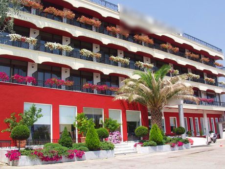 Hotel 3.700 sqm for sale