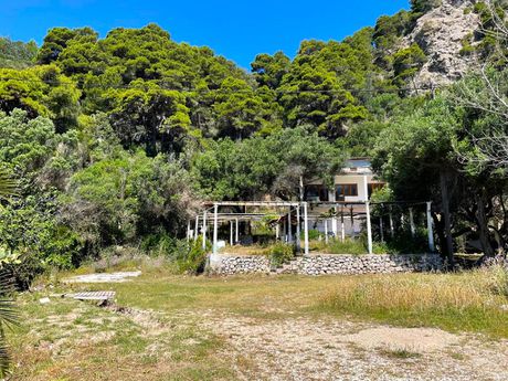 Κτίριο 400 τ.μ. για πώληση