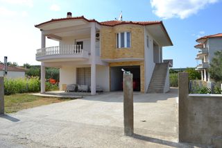 Μονοκατοικία 240 τ.μ. προς πώληση