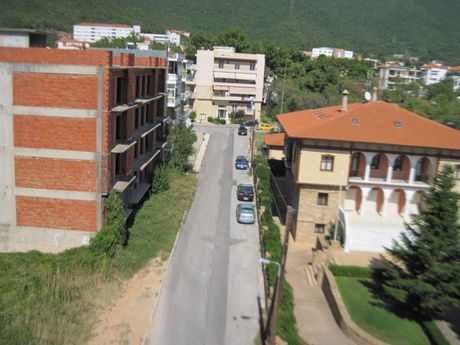 Επιχειρηματικό κτίριο 1.440 τ.μ. προς πώληση