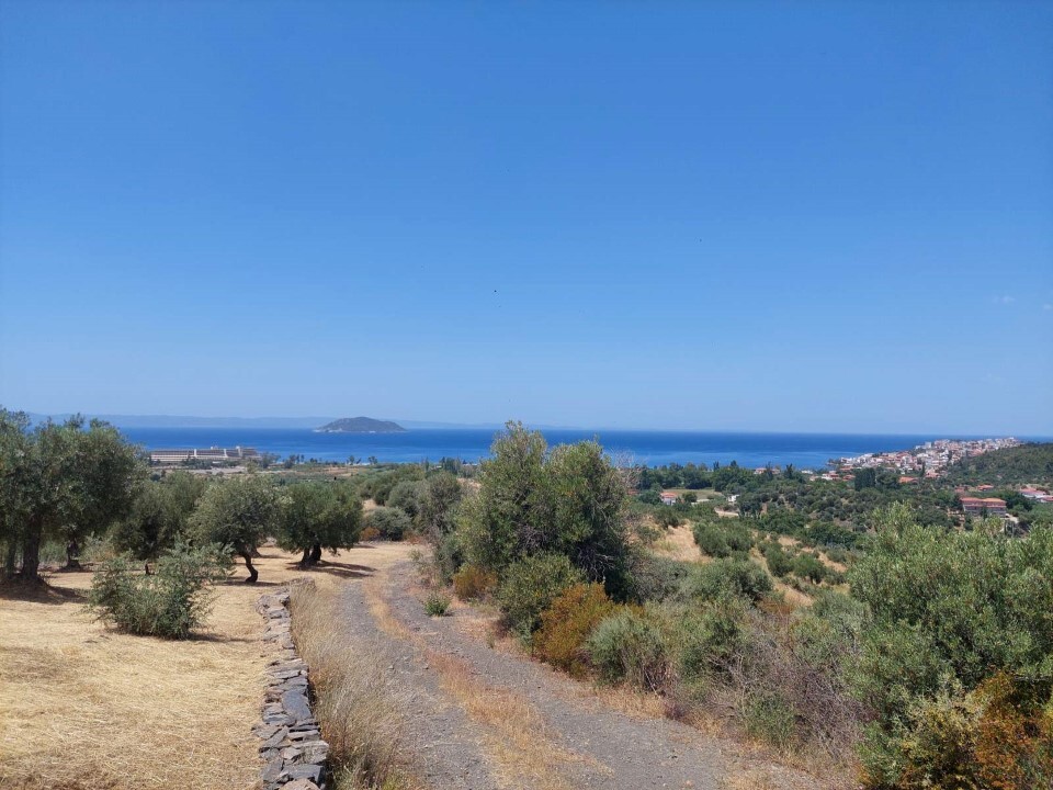 Οικόπεδο 3.500 τ.μ. προς πώληση, Λιμάνι Καρρά
