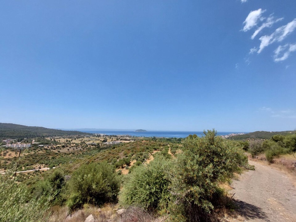 Οικόπεδο 3.500 τ.μ. προς πώληση, Λιμάνι Καρρά
