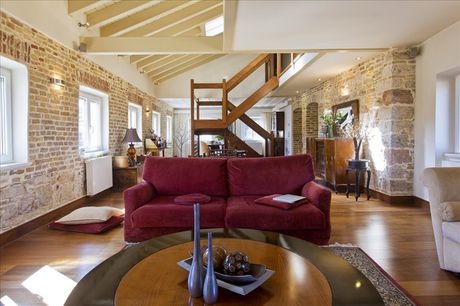 Loft 230 τ.μ. για πώληση