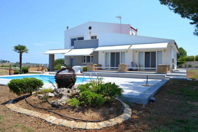 Villa 368 sqm for sale, Chalkidiki, Kassandra