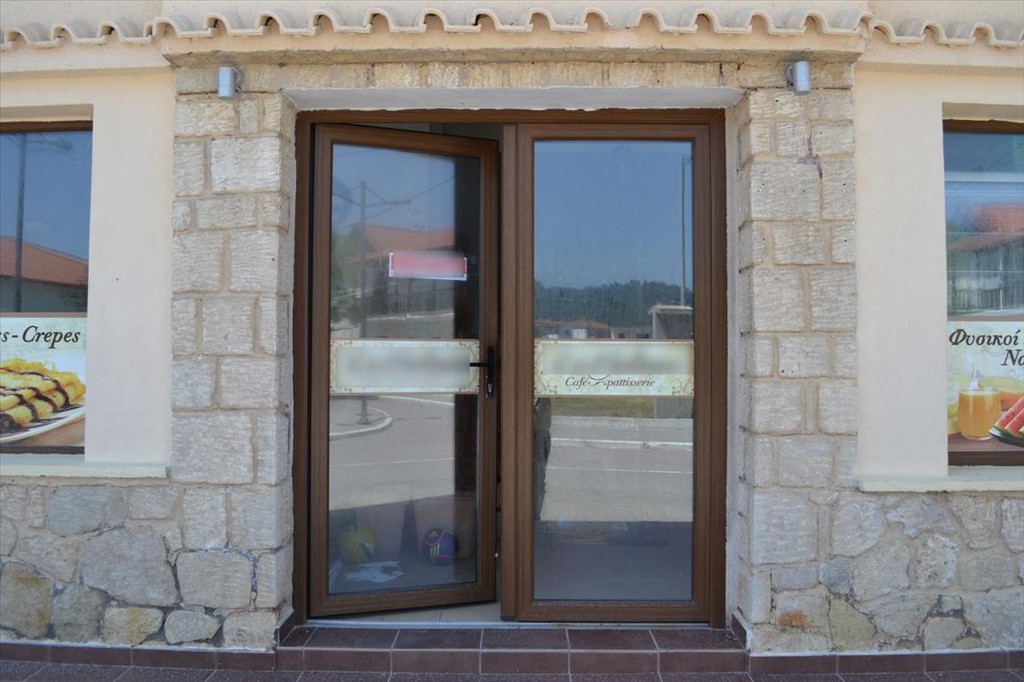 Επιχειρηματικό κτίριο 100 τ.μ. προς πώληση, Σκάλα Φούρκας