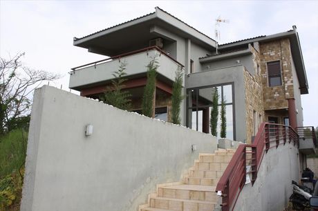 Μονοκατοικία 215τ.μ. για πώληση-Μουδανιά » Κέντρο