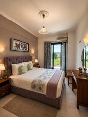 Hotel 1.020 sqm for sale
