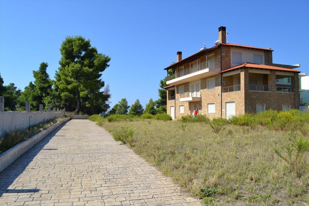 Μεζονέτα 360 τ.μ. προς πώληση, Ελάνη