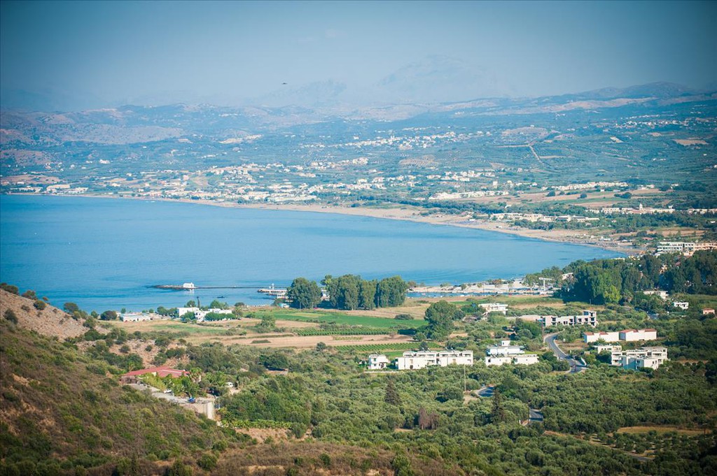 Επαγγελματικό 378 τ.μ. προς πώληση, Ασπροσυκιά